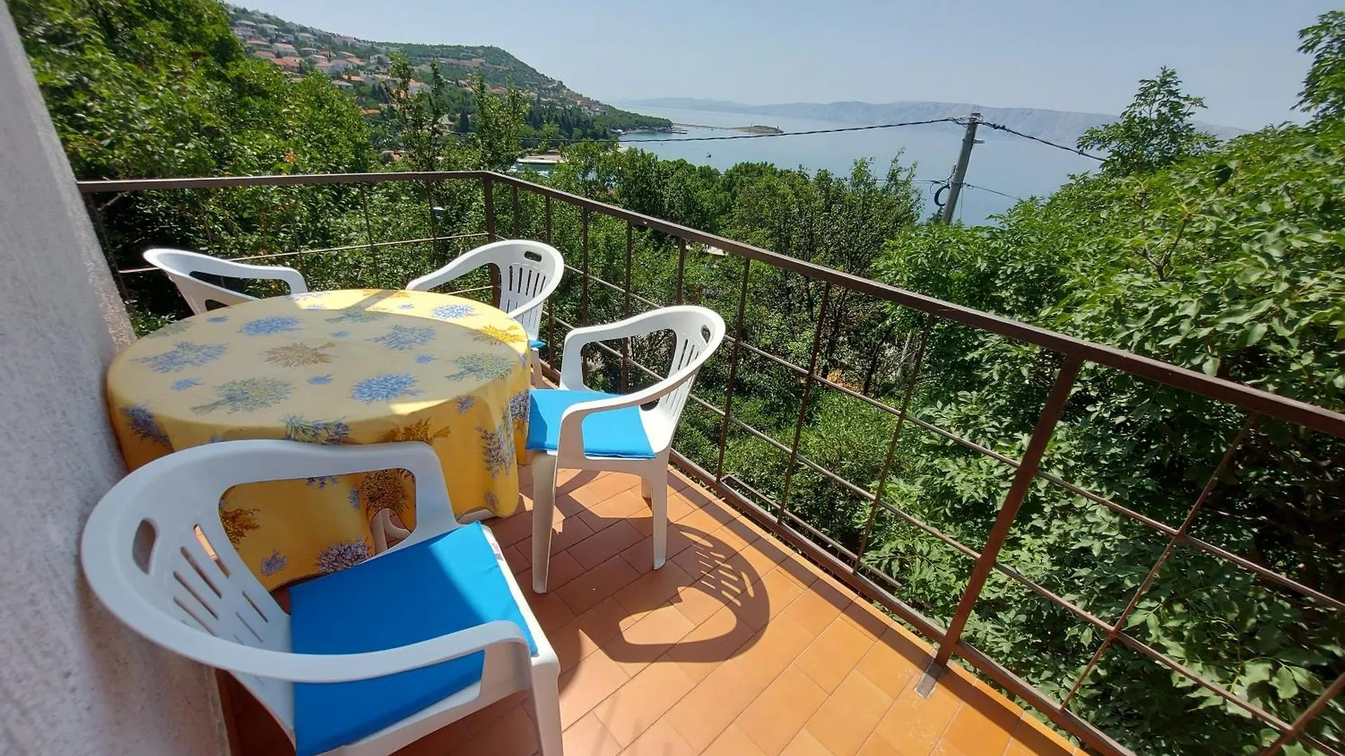 Apartments Novak Klenovica