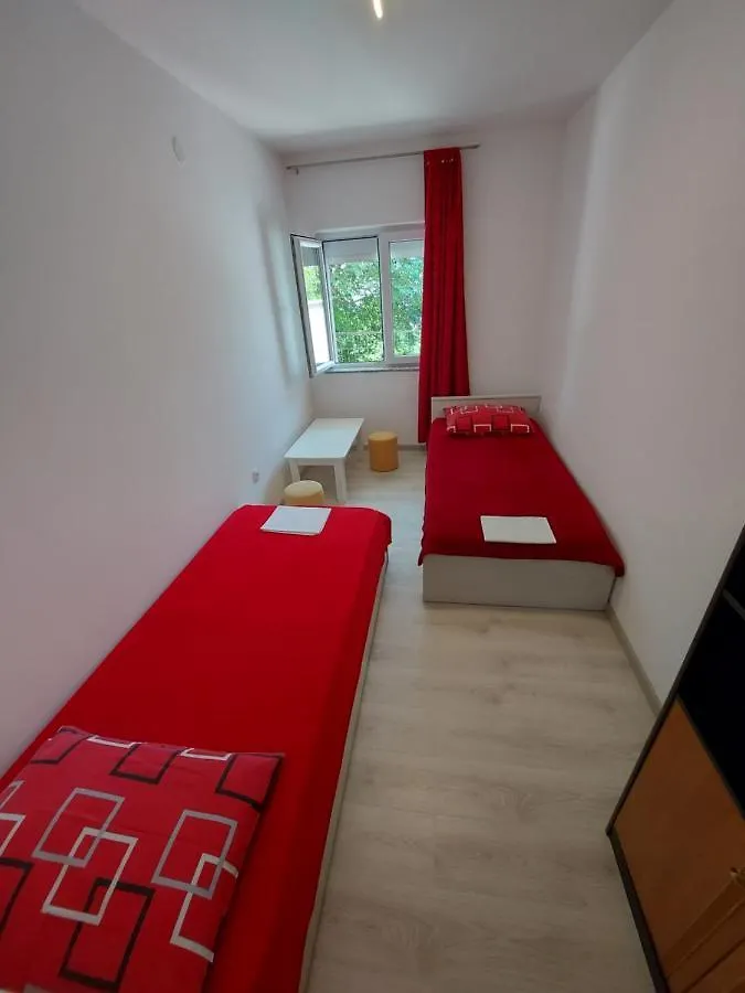 Apartments Novak Klenovica