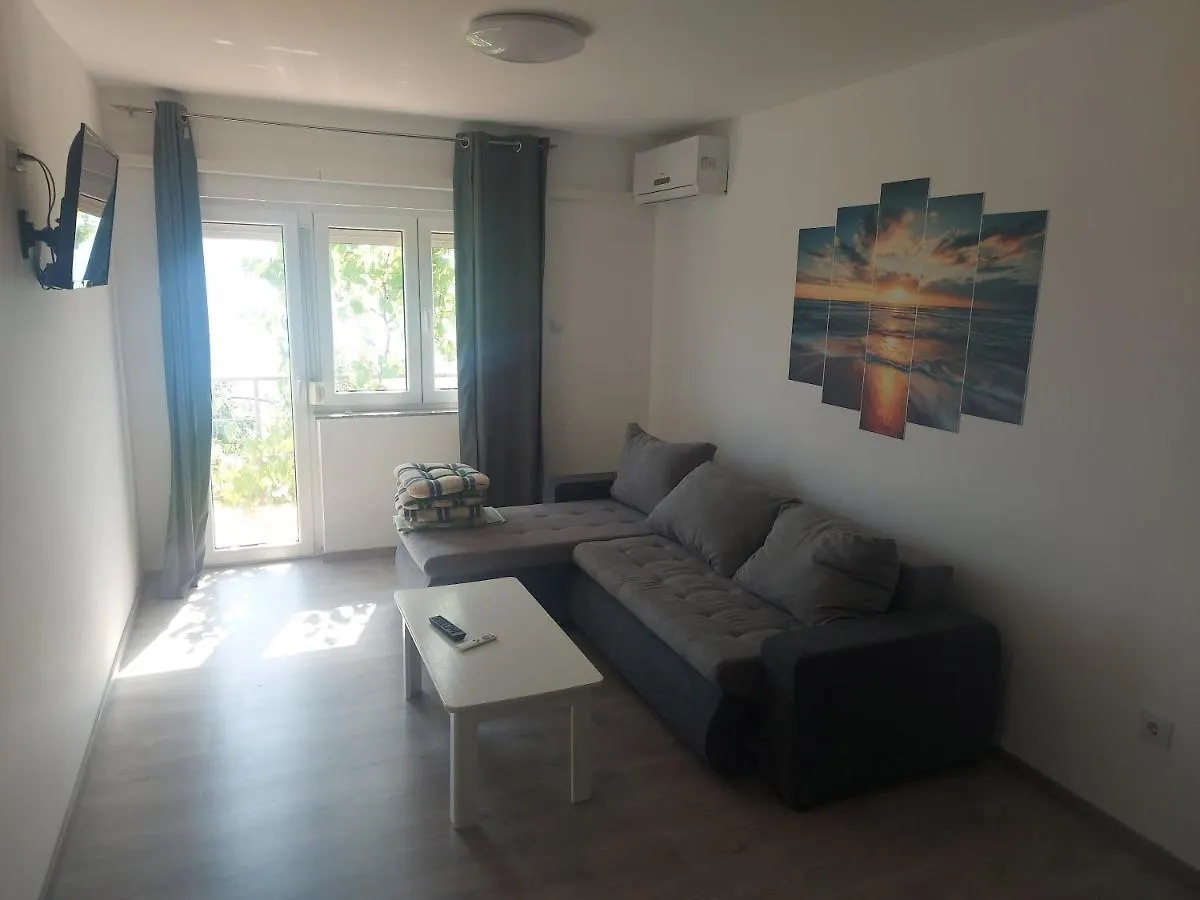 Apartments Novak Klenovica