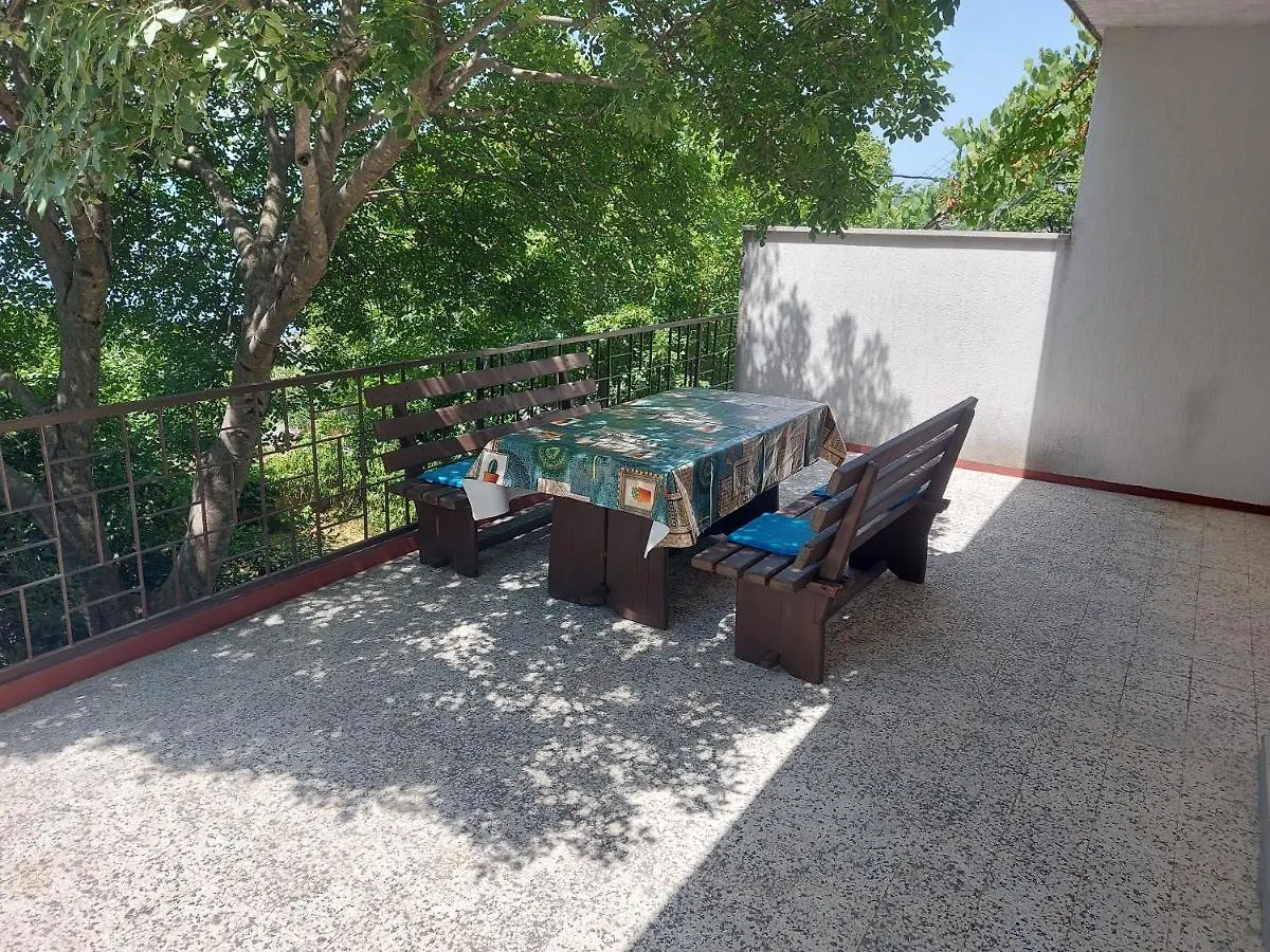 Apartments Novak Klenovica